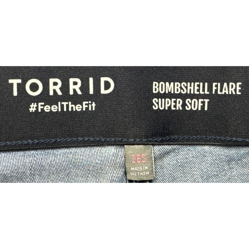 Torrid Women's‎ Bombshell Flare Super Soft Blue  Jeans - 26S (44x28.5)* - Picture 4 of 6